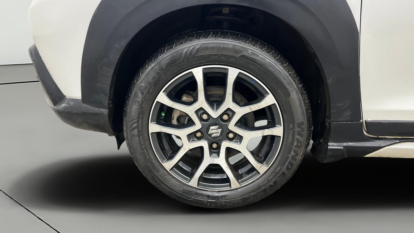 2022 Maruti XL6 ALPHA MT, Petrol, Manual, 37,161 km, Left Front Wheel
