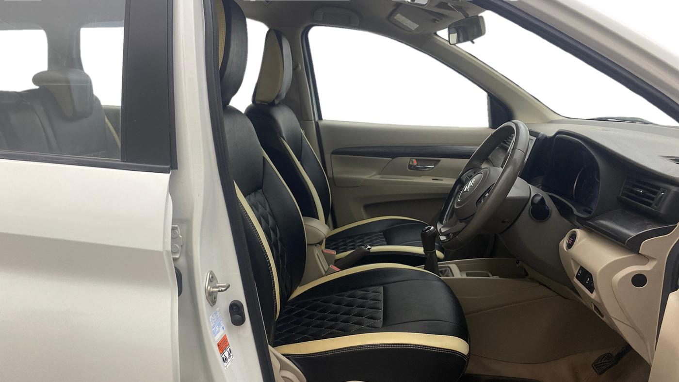 2024 Maruti Ertiga ZXI+ SHVS, Petrol, Manual, 64,630 km, Right Side Front Door Cabin