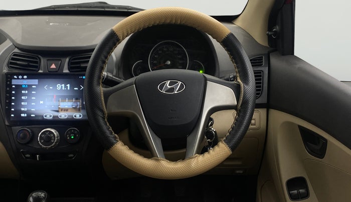 2017 Hyundai Eon MAGNA + AIRBAG, Petrol, Manual, 21,721 km, Steering Wheel Close Up