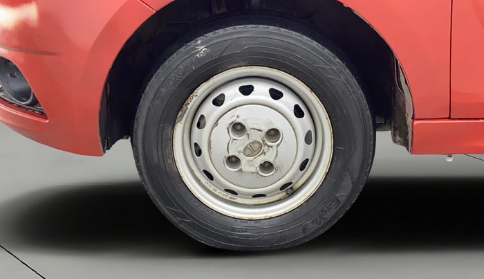 2017 Tata Tiago XM PETROL, Petrol, Manual, 1,04,640 km, Left Front Wheel