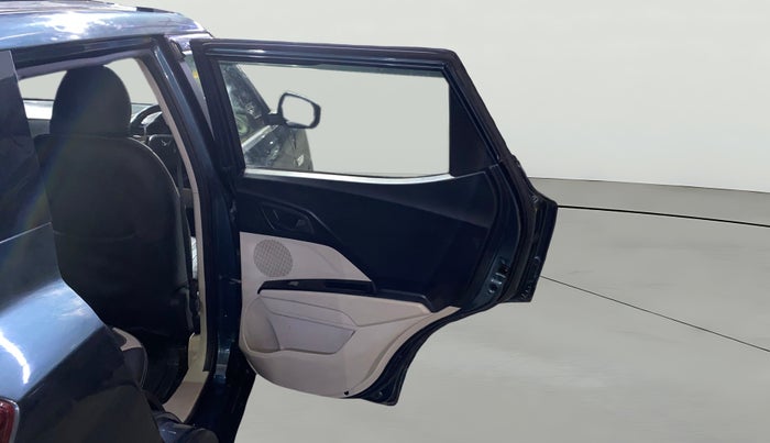 2022 Mahindra XUV300 W6 1.5 DIESEL AMT, Diesel, Automatic, 91,756 km, RHS Rear Door