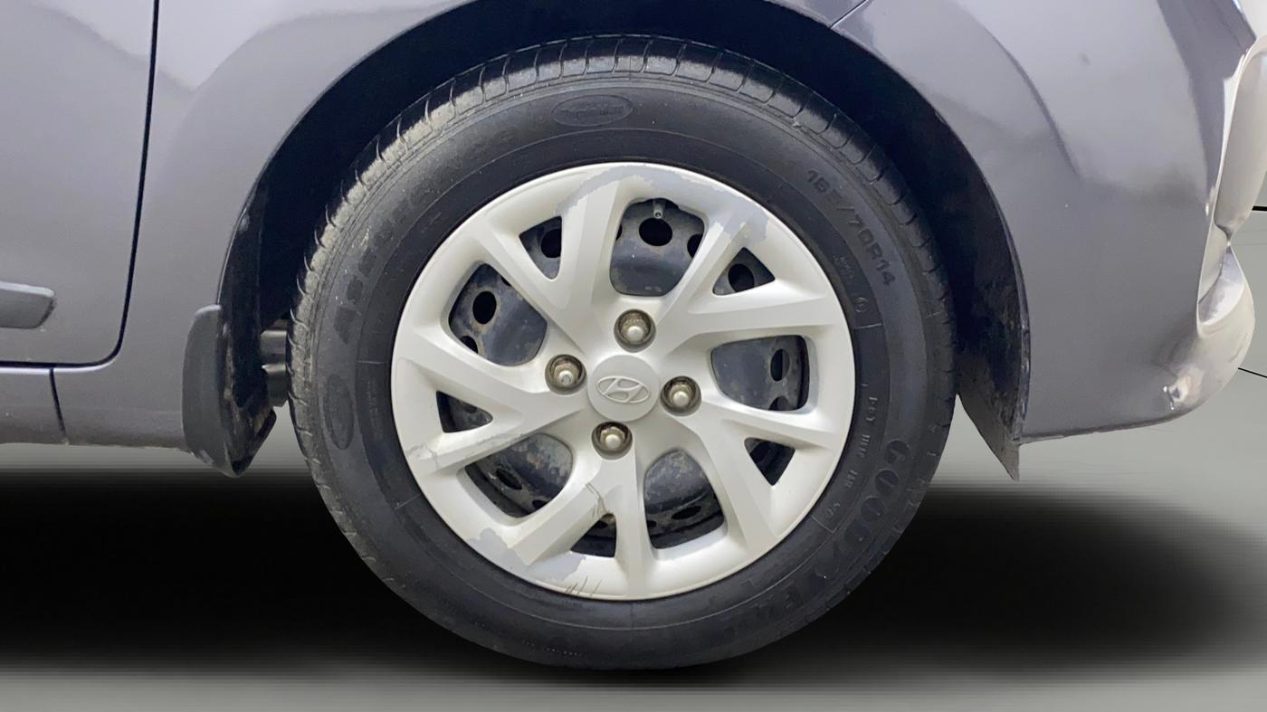 2019 Hyundai Grand i10 MAGNA 1.2 KAPPA VTVT, Petrol, Manual, 23,617 km, Right Front Wheel