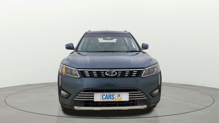2021 Mahindra XUV300 W8 (O) 1.2 PETROL AMT, CNG, Automatic, 42,652 km, Front