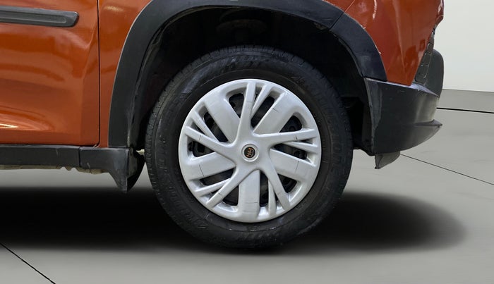 2016 Mahindra Kuv100 K4 D 6 STR, Diesel, Manual, 75,265 km, Right Front Wheel