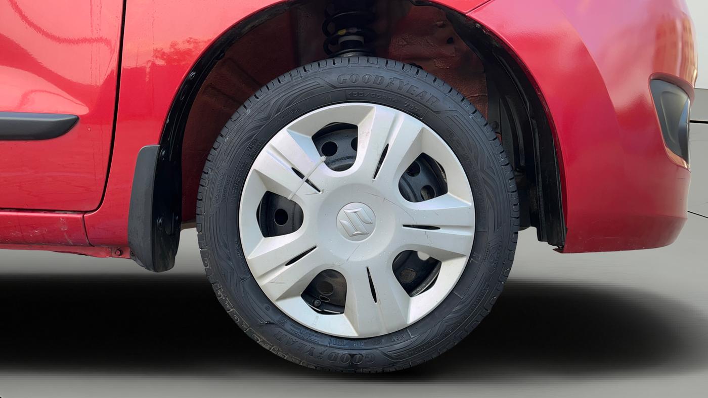 2017 Maruti Wagon R 1.0 VXI (O) AMT, Petrol, Automatic, 30,577 km, Right Front Wheel