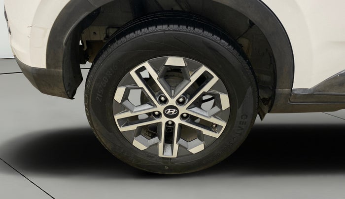 2023 Hyundai VENUE SX (O) MT 1.0 Turbo, Petrol, Manual, 15,028 km, Right Rear Wheel