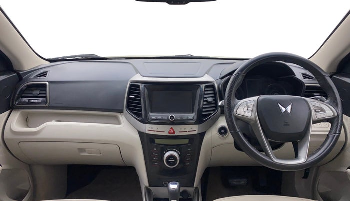2022 Mahindra XUV300 W8 (O) 1.2 PETROL AMT, Petrol, Automatic, 30,355 km, Dashboard