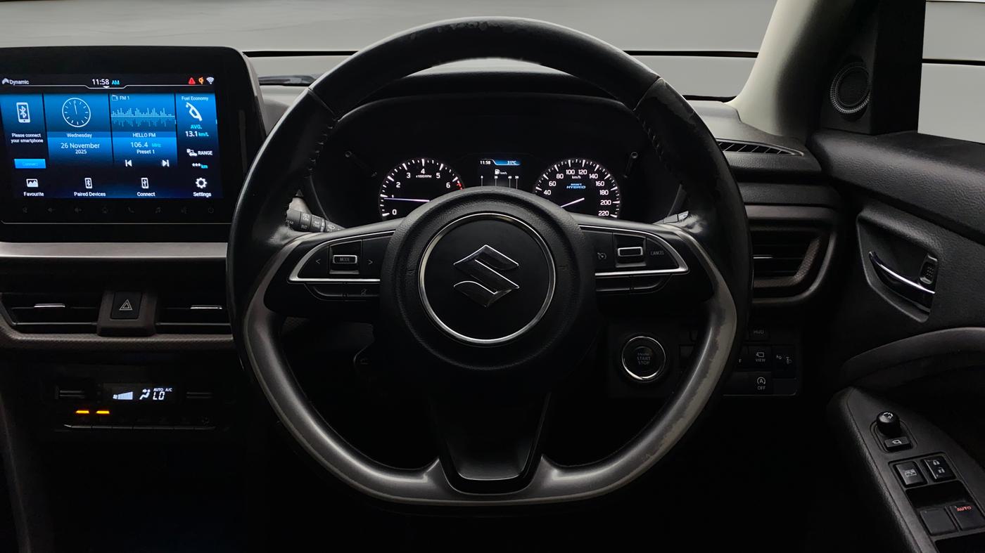 2022 Maruti BREZZA ZXI + SMART HYBRID, Petrol, Manual, 77,807 km, Steering Wheel Close Up