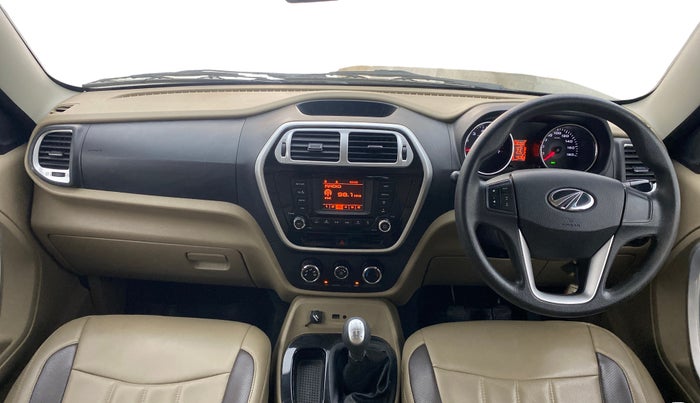 2017 Mahindra TUV300 T8, Diesel, Manual, 75,303 km, Dashboard