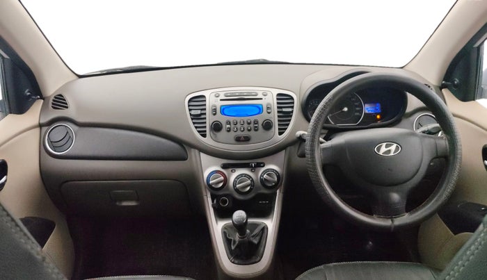 2014 Hyundai i10 SPORTZ 1.1, CNG, Manual, 72,480 km, Dashboard