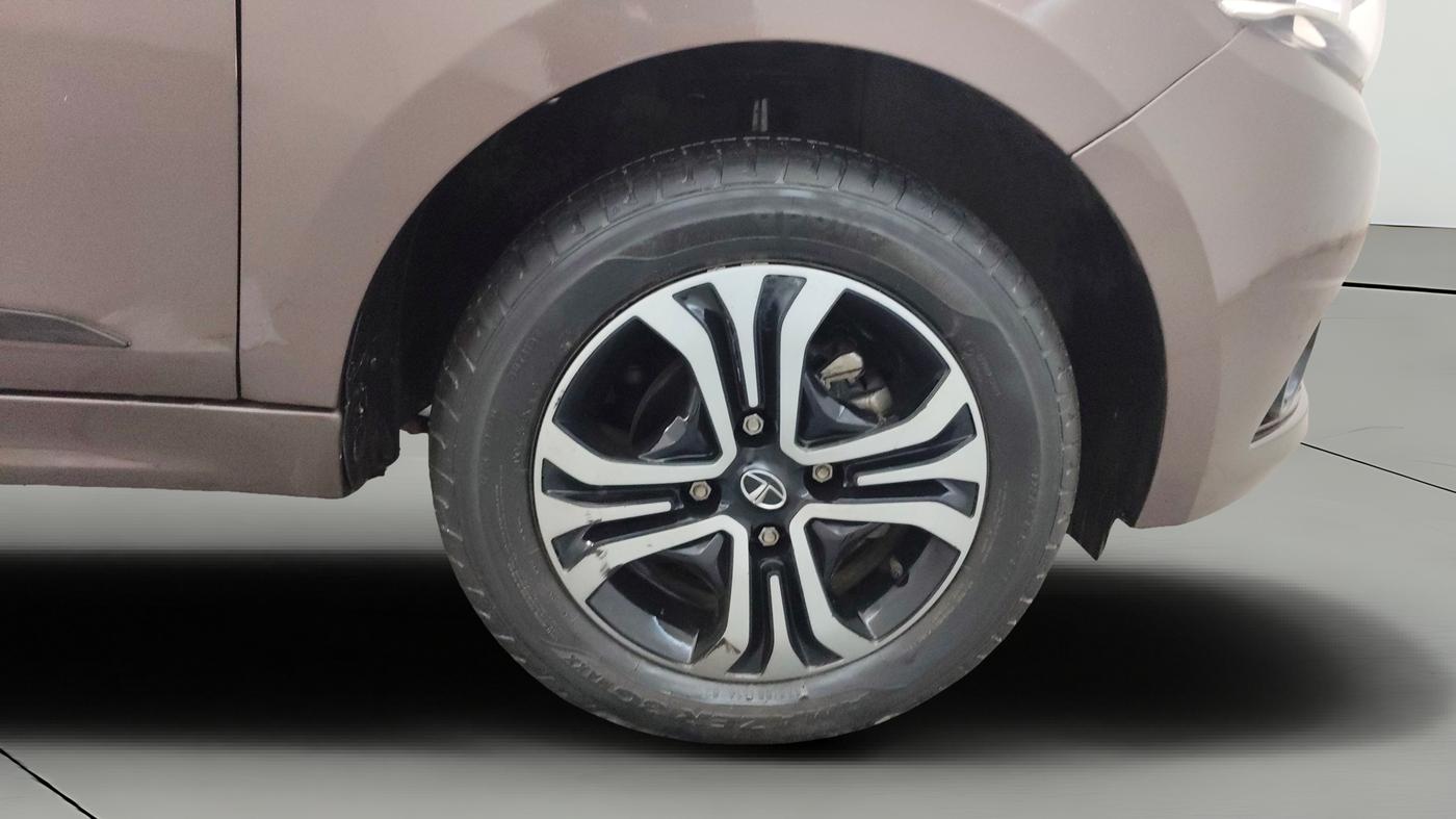 2019 Tata Tiago XZ PETROL, Petrol, Manual, 26,370 km, Right Front Wheel