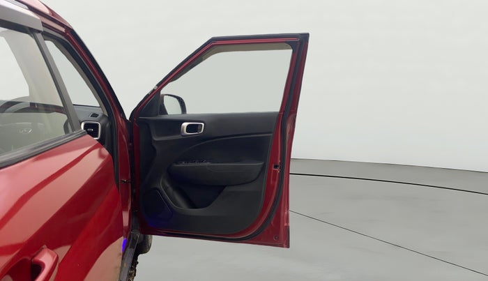 2021 Hyundai VENUE SX 1.5 CRDI, Diesel, Manual, 50,645 km, RHS Front Door