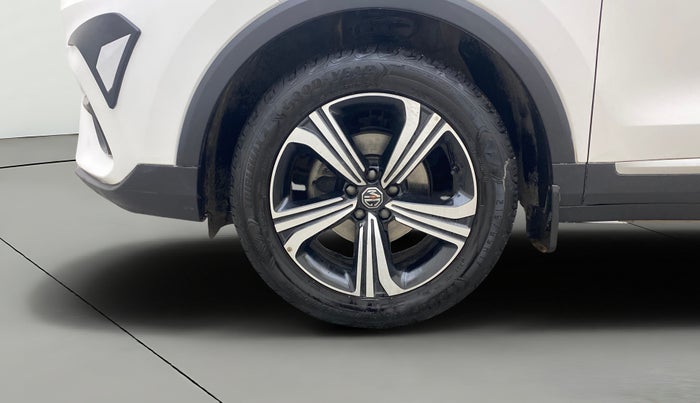 2023 MG ASTOR SAVVY 1.5 CVT, Petrol, Automatic, 19,617 km, Left Front Wheel