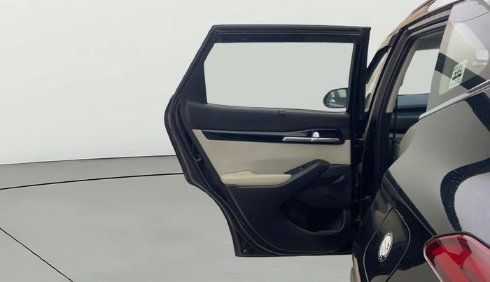 2021 KIA SELTOS HTX 1.5 PETROL, Petrol, Manual, 26,323 km, LHS Rear Door