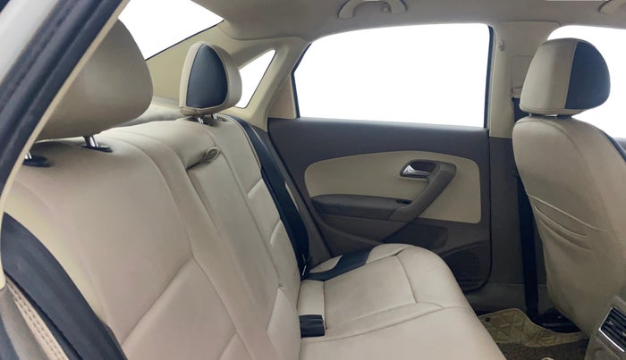 2012 Skoda Rapid AMBITION 1.6 TDI CR MT PLUS, Diesel, Manual, 1,10,617 km, Right Side Rear Door Cabin