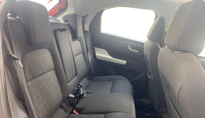 2021 Tata PUNCH CREATIVE  1.2 RTN DUAL TONE, Petrol, Manual, 30,276 km, Right Side Rear Door Cabin