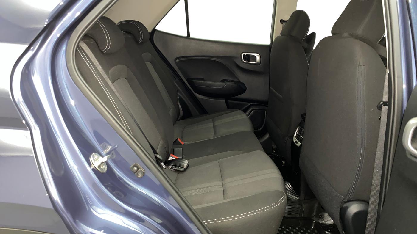 2022 Hyundai VENUE SX 1.0 TURBO, Petrol, Manual, 20,467 km, Right Side Rear Door Cabin