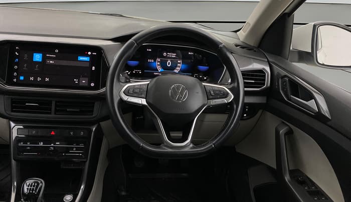 2023 Volkswagen TAIGUN TOPLINE 1.0 TSI MT, Petrol, Manual, 75,967 km, Steering Wheel Close Up