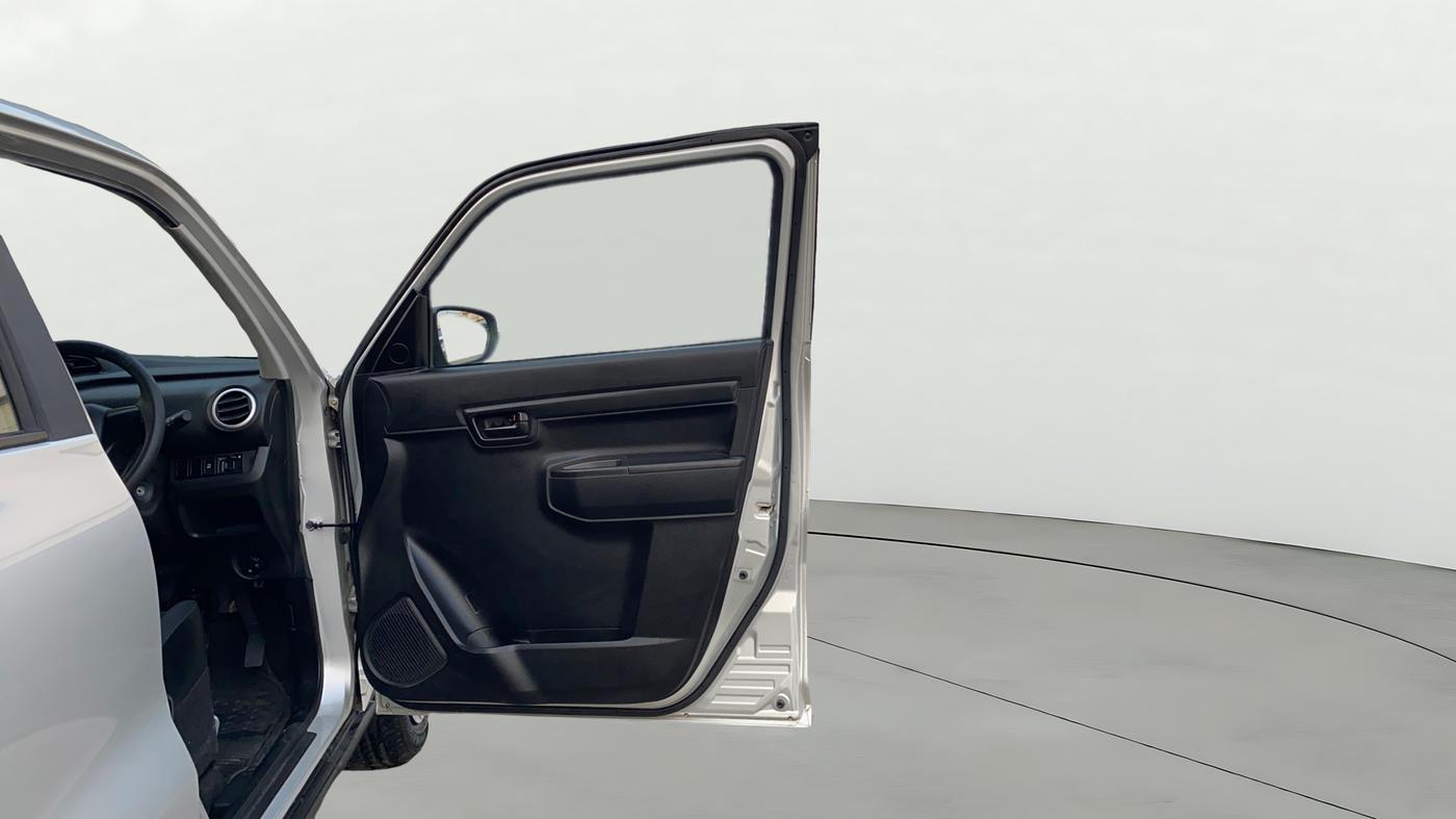 2023 Maruti S PRESSO VXI+, Petrol, Manual, 3,173 km, RHS Front Door