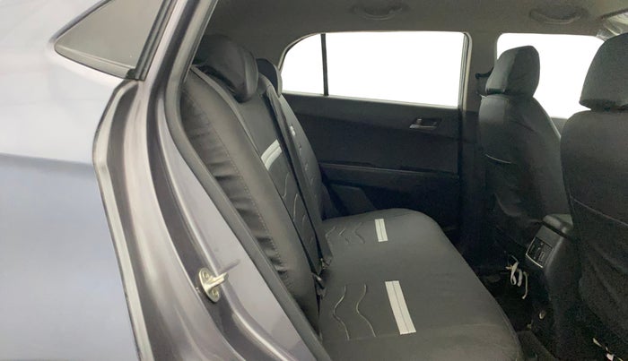 2017 Hyundai Creta SX PLUS 1.6 PETROL, Petrol, Manual, 53,575 km, Right Side Rear Door Cabin