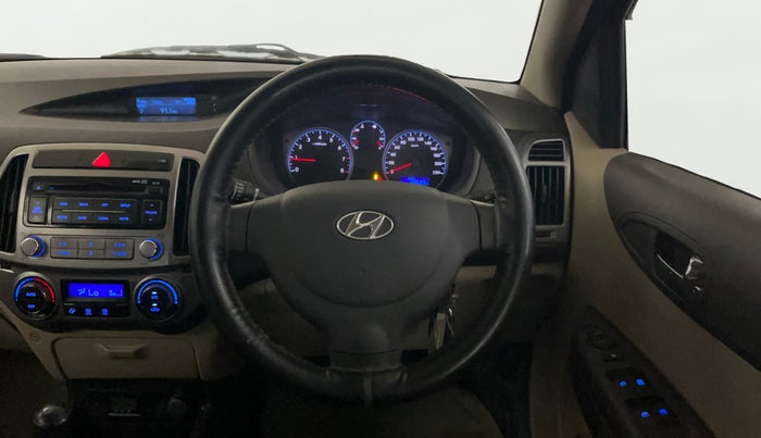 2013 Hyundai i20 MAGNA (O) 1.2, Petrol, Manual, 49,620 km, Steering Wheel Close Up