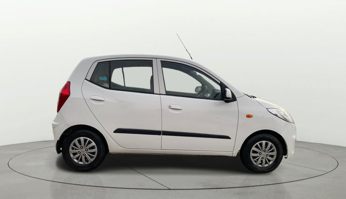 2016 Hyundai i10 SPORTZ 1.1, Petrol, Manual, 41,115 km, Right Side View