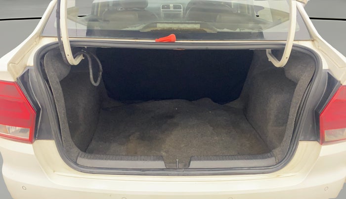 2016 Volkswagen Ameo HIGHLINE PLUS 1.5L 16 ALLOY, Diesel, Manual, 1,25,903 km, Boot Open Zoomed View