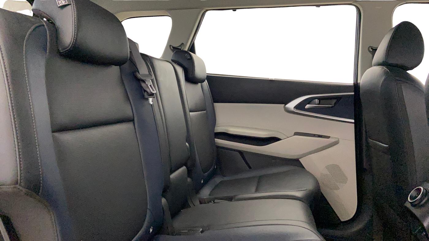 2024 KIA CARENS Premium (O) 1.5 Petrol 7 STR, Petrol, Manual, 9,445 km, Right Side Rear Door Cabin