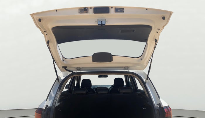 2023 Hyundai VENUE S 1.2, Petrol, Manual, 27,658 km, Boot Door Open