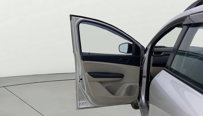 2025 Renault TRIBER RXT, CNG, Manual, 4,991 km, LHS Front Door