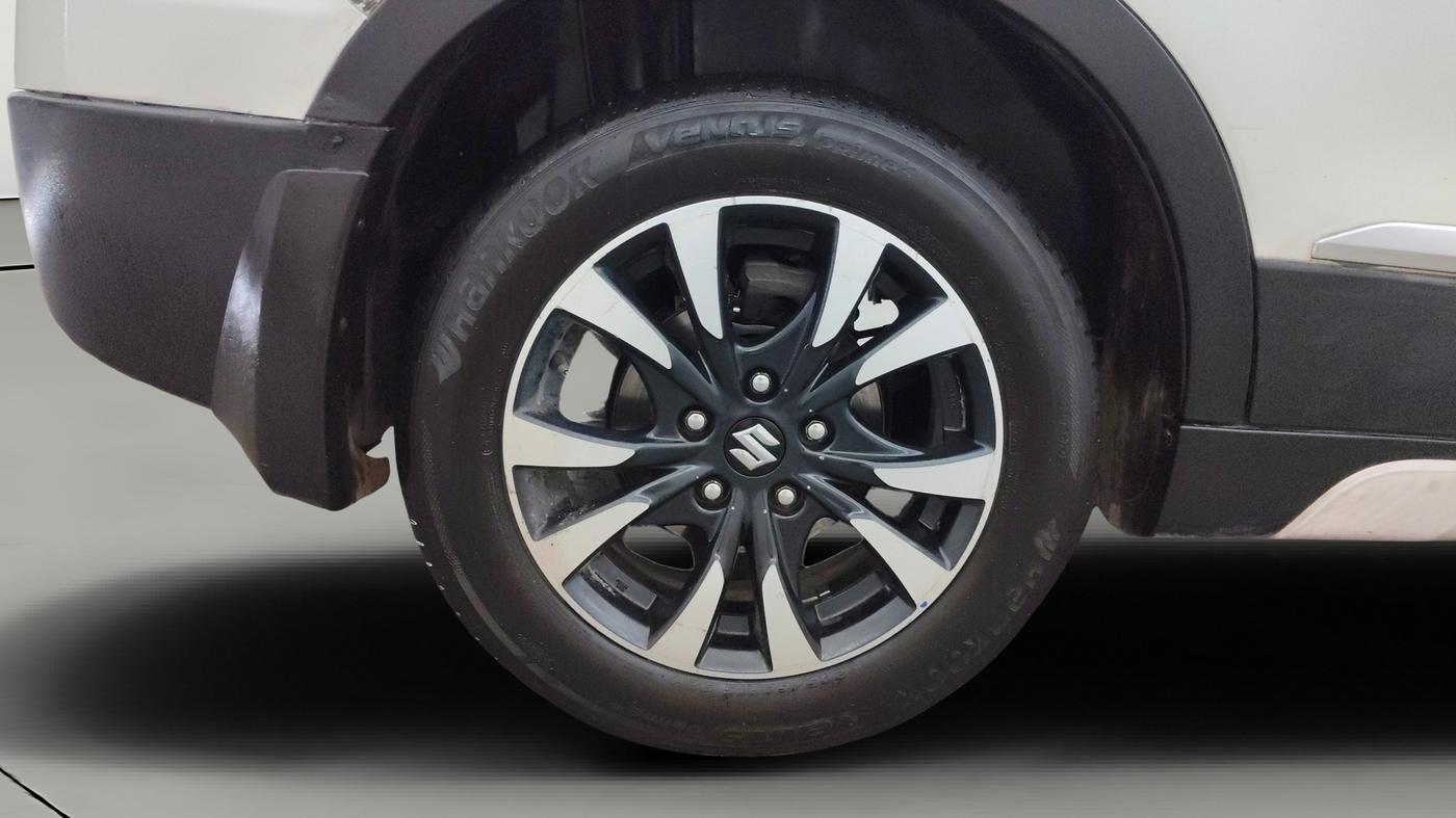 2017 Maruti S Cross ZETA 1.3, Diesel, Manual, 1,40,475 km, Right Rear Wheel