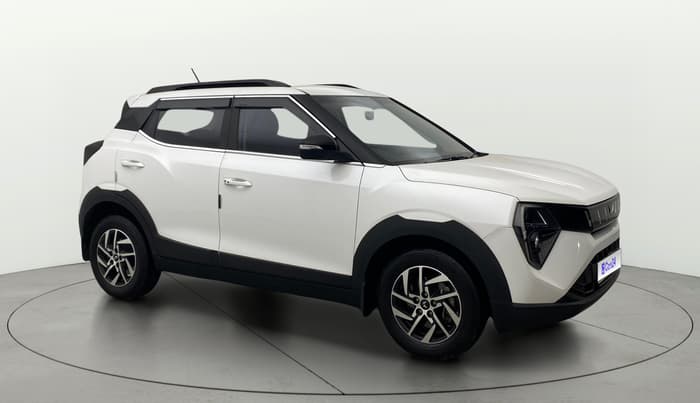 2024 Mahindra XUV 3XO AX5 1.2 L TCMPFI AT, Petrol, Automatic, 12,756 km, SRP