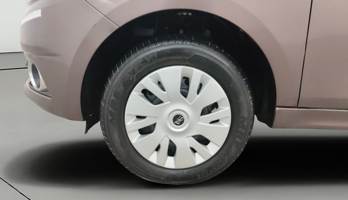 2016 Tata Tiago XZ PETROL, CNG, Manual, 58,495 km, Left Front Wheel
