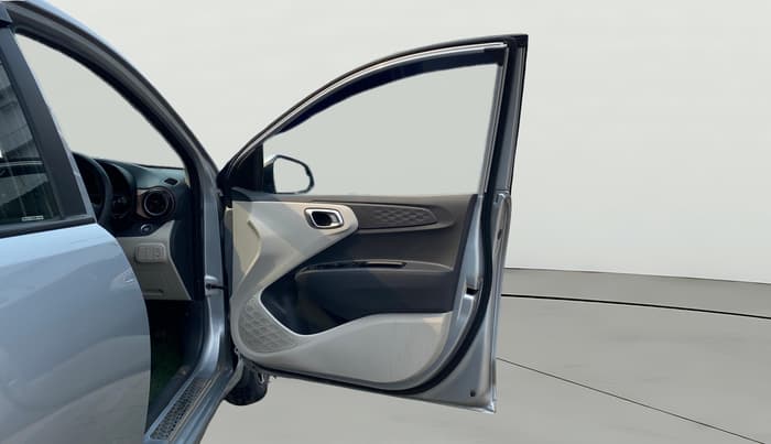 2020 Hyundai AURA SX 1.2, Petrol, Manual, 12,134 km, RHS Front Door