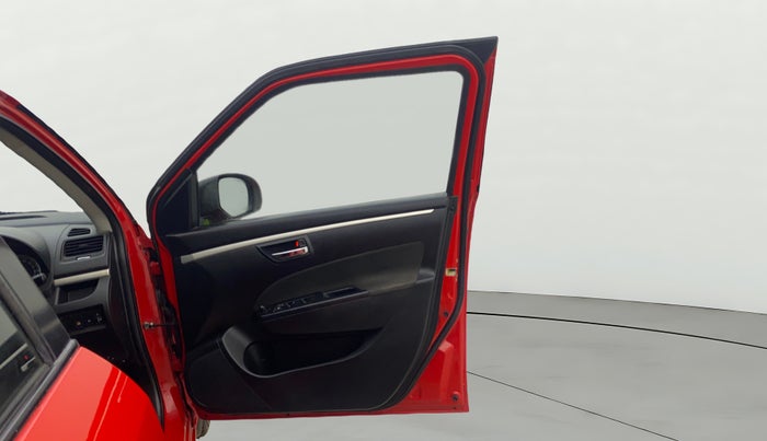 2017 Maruti Swift VXI O, Petrol, Manual, 37,272 km, RHS Front Door