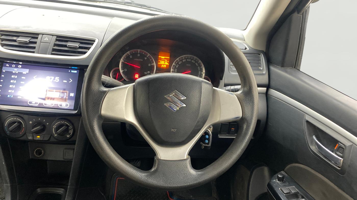 2013 Maruti Swift VDI, Diesel, Manual, 1,49,914 km, Steering Wheel Close Up