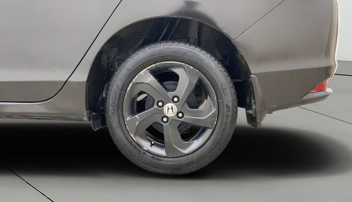 2016 Honda City 1.5L I-VTEC VX, Petrol, Manual, 1,02,341 km, Left Rear Wheel