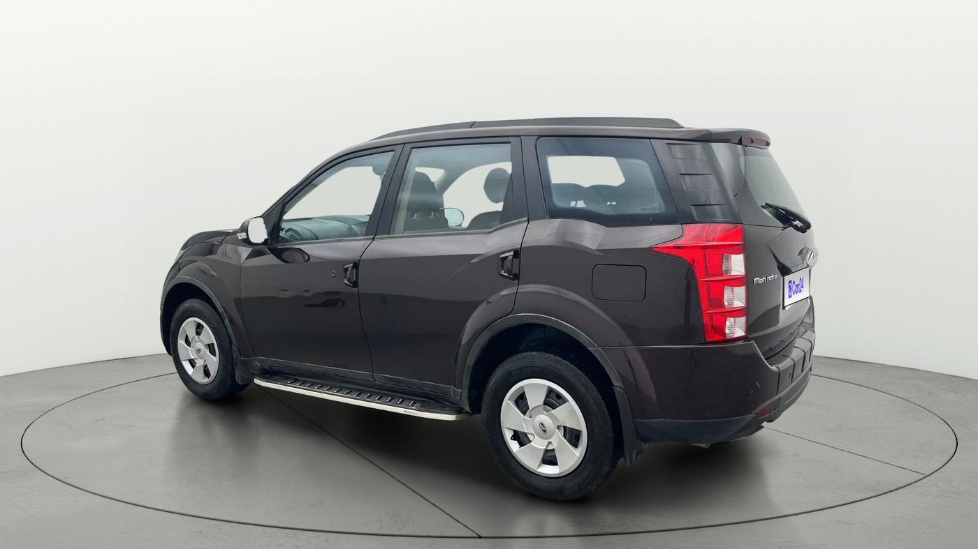 2015 Mahindra XUV500 W6, Diesel, Manual, 1,10,007 km, Left Back Diagonal