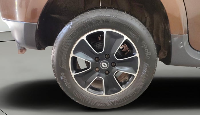 2017 Renault Duster 110 PS RXZ 4X2 AMT DIESEL, Diesel, Automatic, 75,759 km, Right Rear Wheel