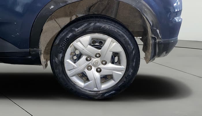 2022 Hyundai VENUE S 1.2, Petrol, Manual, 77,932 km, Left Rear Wheel