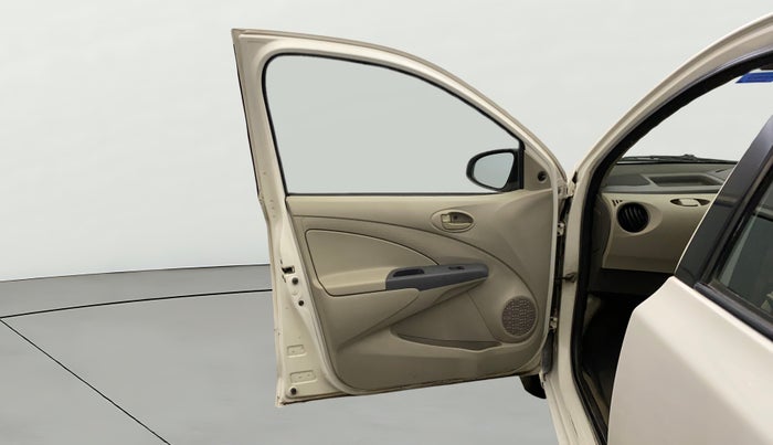 2014 Toyota Etios G, Petrol, Manual, 59,366 km, LHS Front Door