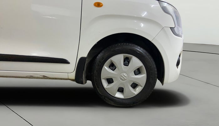 2021 Maruti New Wagon-R VXI 1.0, Petrol, Manual, 17,277 km, Right Front Wheel
