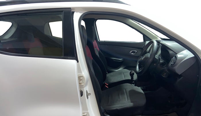 2018 Renault Kwid RXT 1.0 (O), Petrol, Manual, 52,488 km, Right Side Front Door Cabin