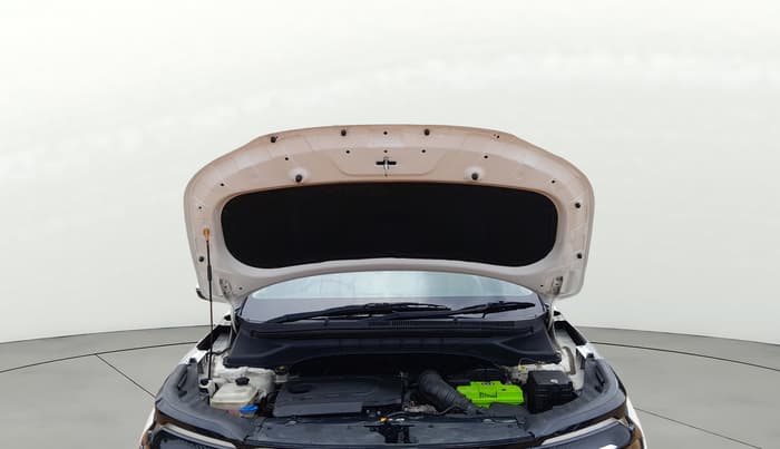 2022 KIA CARENS LUXURY PLUS 1.5 DIESEL AT 6 STR, Diesel, Automatic, 1,38,060 km, Open Bonet