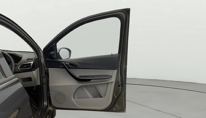 2020 Tata Tiago XT PETROL, Petrol, Manual, 79,100 km, RHS Front Door