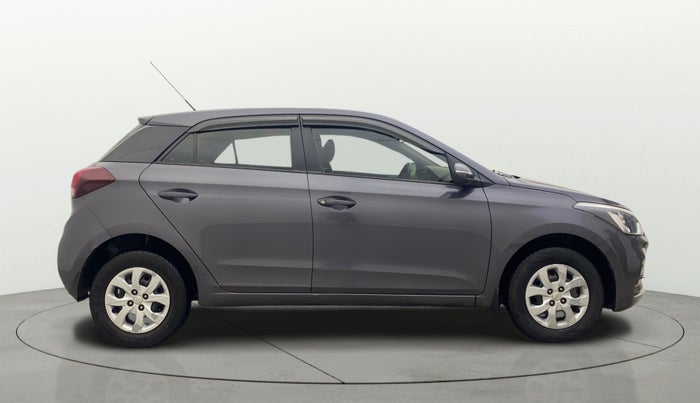 2018 Hyundai Elite i20 SPORTZ 1.2, Petrol, Manual, 1,06,107 km, Right Side View