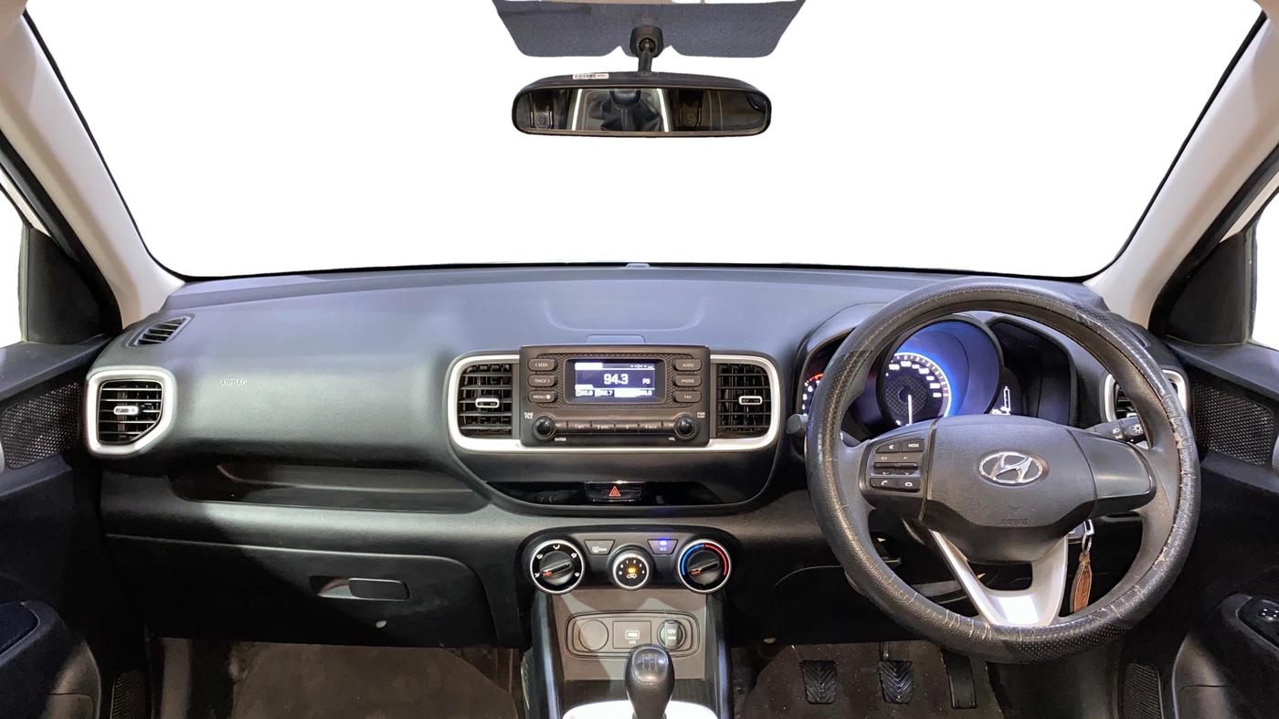2021 Hyundai VENUE S 1.2, Petrol, Manual, 24,556 km, Dashboard