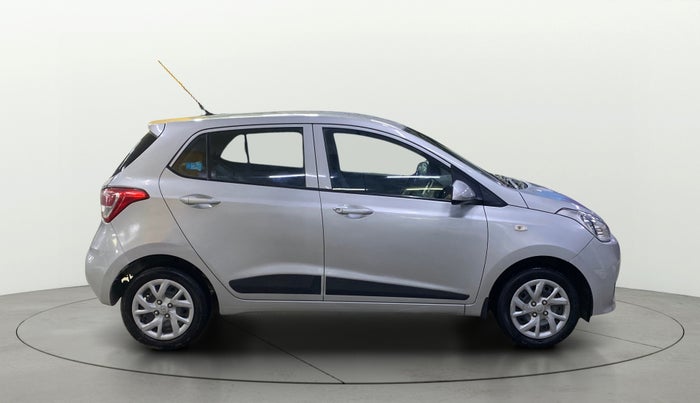 2017 Hyundai Grand i10 MAGNA 1.2 KAPPA VTVT, Petrol, Manual, 27,483 km, Right Side View