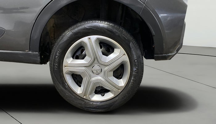 2021 Tata NEXON XM SUNROOF PETROL, Petrol, Manual, 82,040 km, Left Rear Wheel