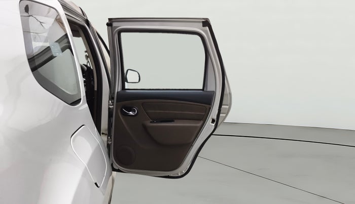 2016 Renault Duster 110 PS RXZ 4X2 AMT DIESEL, Diesel, Automatic, 90,036 km, RHS Rear Door